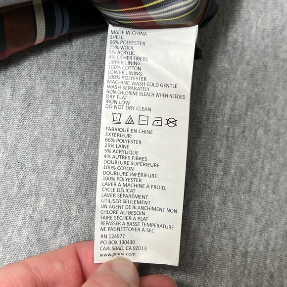 PrAna Quincy Grey Tweed Wool Buckled Wrap Skirt | Red| | Size Small - Picture 9 of 14